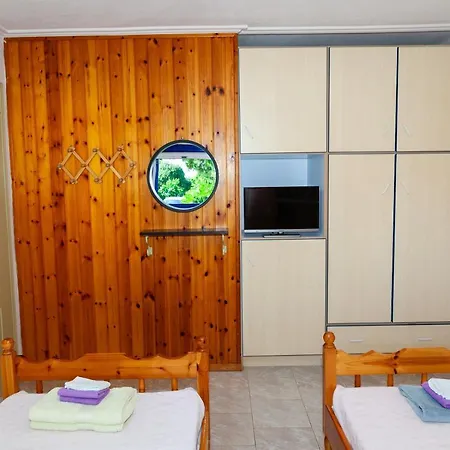 Liakos' Apartment