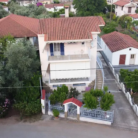 Liakos' Apartman *